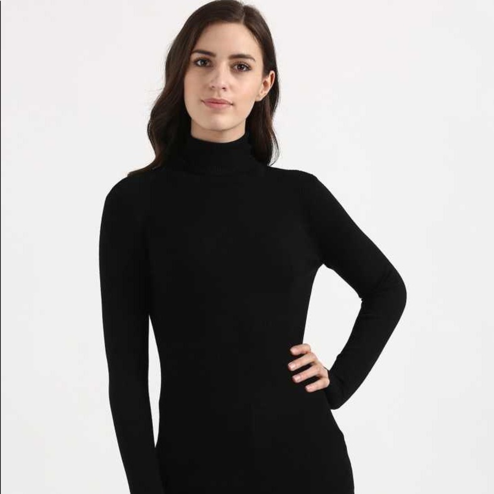 🌑 M&S Black Ribbed Turtleneck